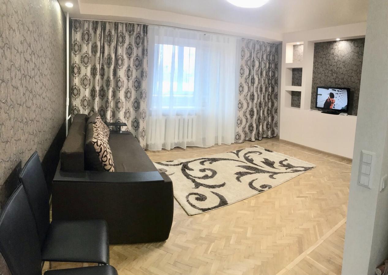 Studio apartment Kiev Extérieur photo